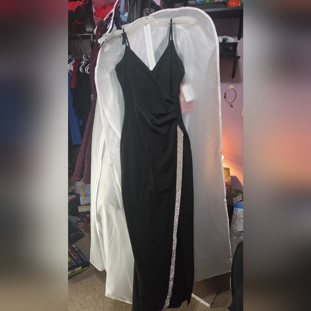 Emerald Sundae Black One-Shoulder Evening Gown with Silver Glitter Trim